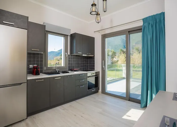 Apollonian Luxury * Vasiliki
