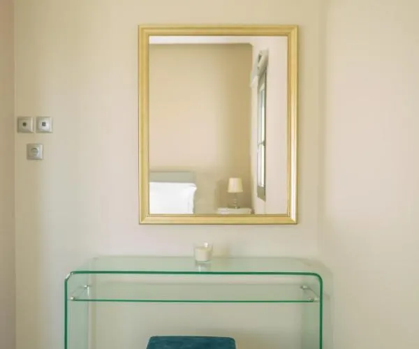 Apollonian Luxury * Vasiliki