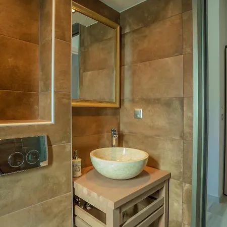 Apollonian Luxury