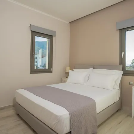 Apartment Apollonian Luxury *